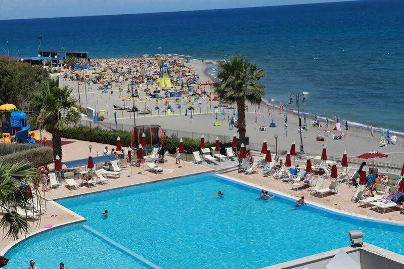 Club Esse Costa Dello Jonio Ξενοδοχείο Mandatoriccio Marina Εξωτερικό φωτογραφία