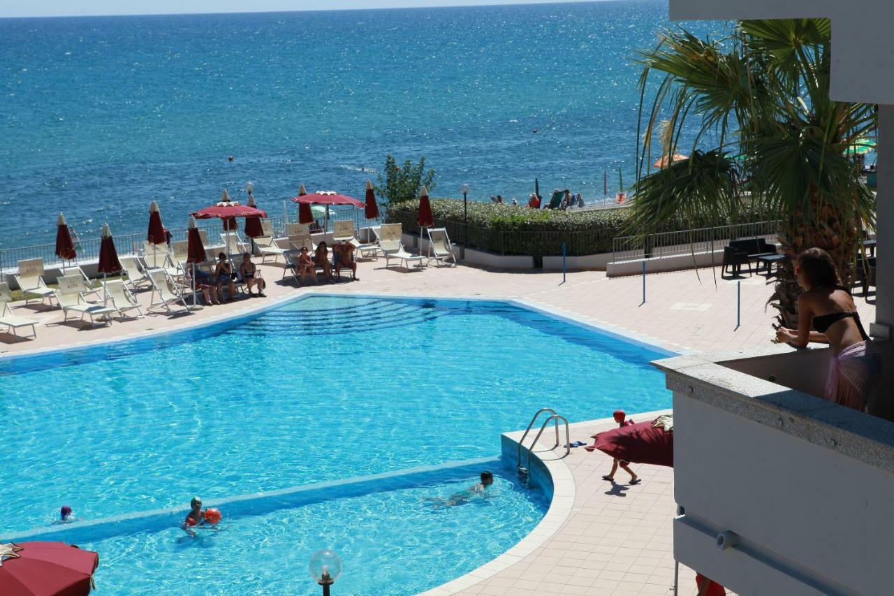 Club Esse Costa Dello Jonio Ξενοδοχείο Mandatoriccio Marina Εξωτερικό φωτογραφία